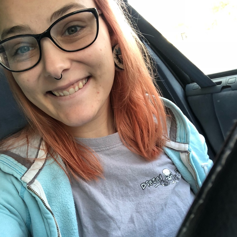 Meet your Posher, Kenzi
